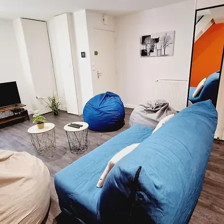 Maison, 4 A 6 Pers, Clim, Parking Prive, 2 Holiday home