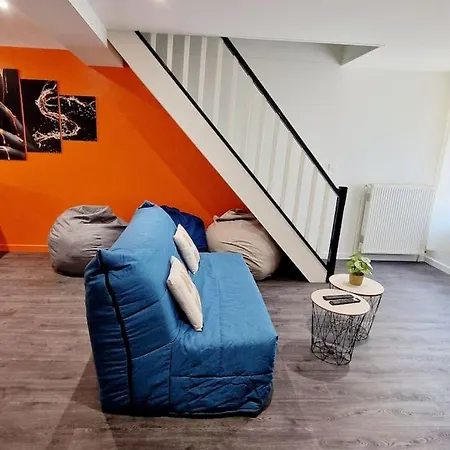 Maison, 4 A 6 Pers, Clim, Parking Prive, 2 Holiday home *